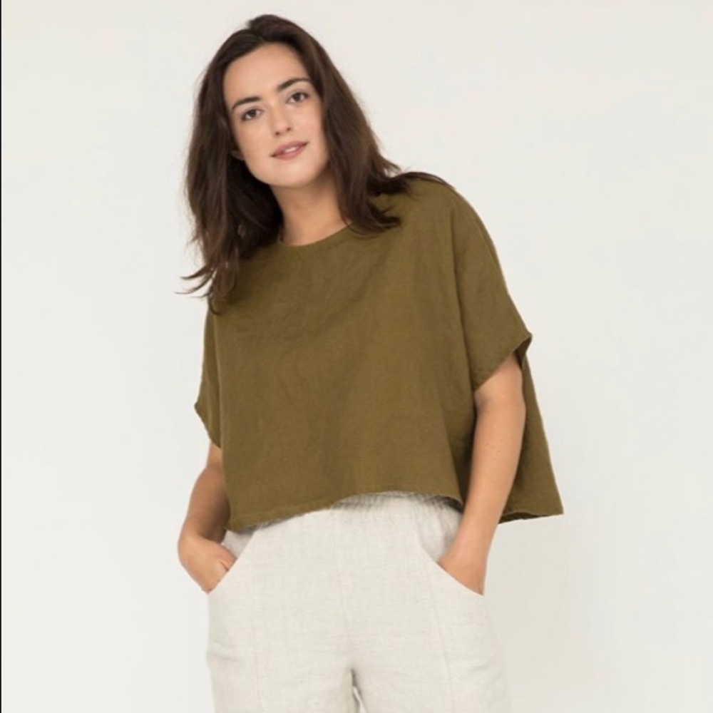 OS Elizabeth Suzann Linn Tee in Olive